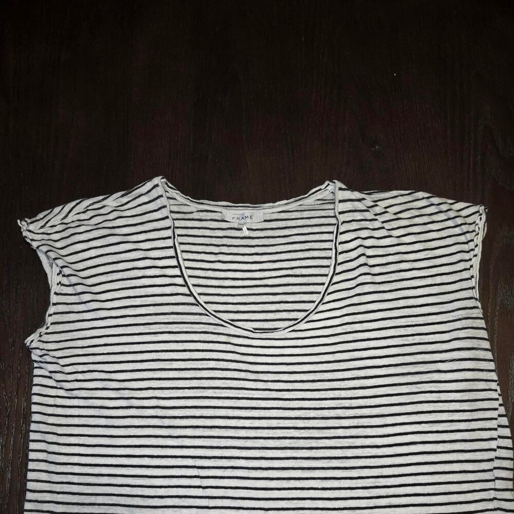 Frame black and white striped crop top in a M #frame #stripes#organic linen #vac